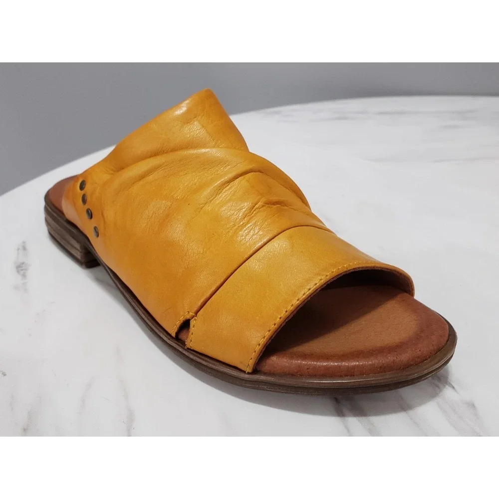 NEW EU 36 / US 6 WIDE WIDTH Miz Mooz Leather Slide Sandals Dandelion ochre brown
